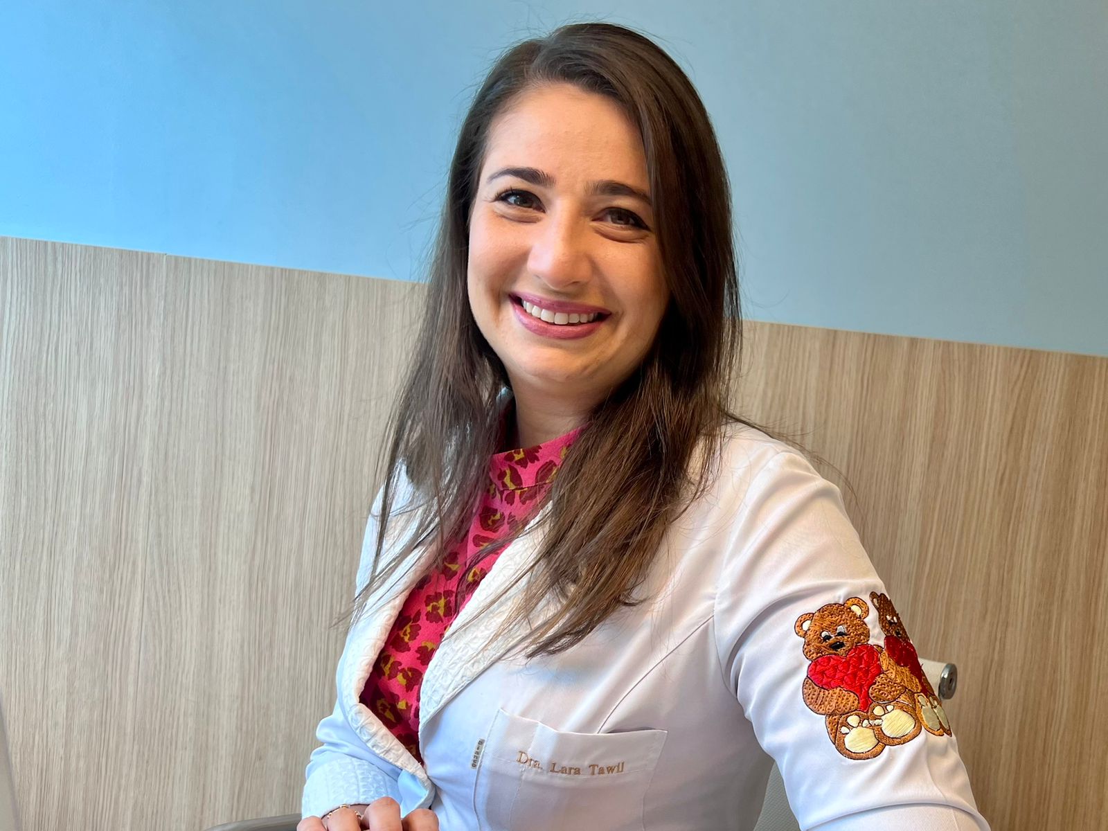 Dra. Lara Tawil