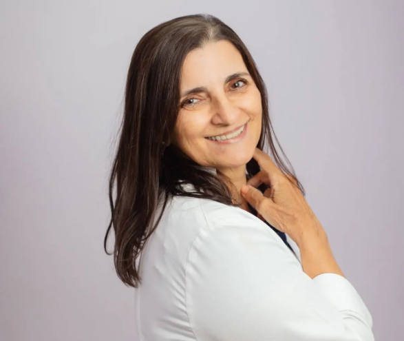 Dra Maria Cecília de Almeida